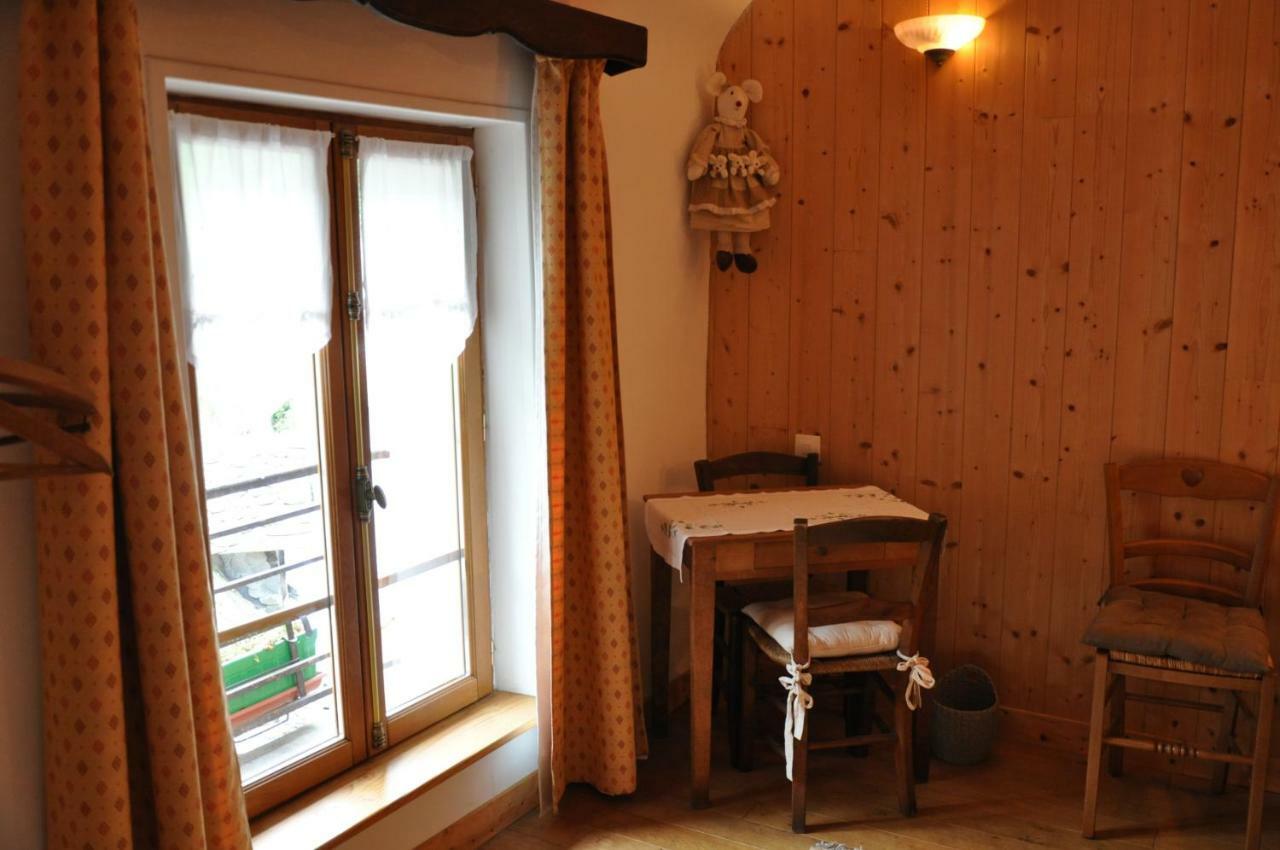 Le Castellou Bed & Breakfast Conques Exterior photo