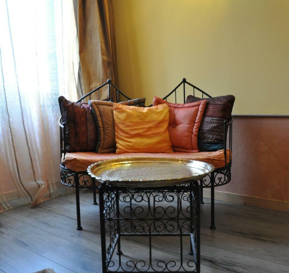 Le Castellou Bed & Breakfast Conques Exterior photo